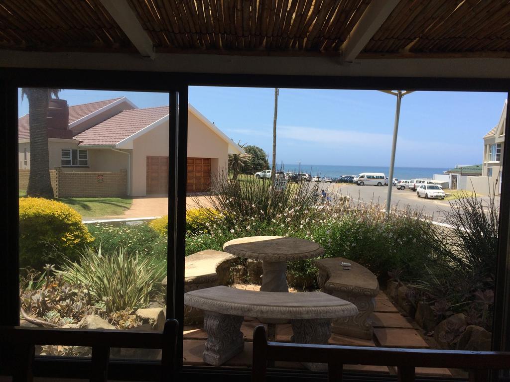 Breeze Inn Guesthouse Kiddʼs Beach Exterior foto